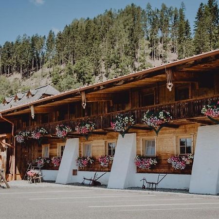 Roanwirt Otel Sankt Lorenzen im Murztal Dış mekan fotoğraf