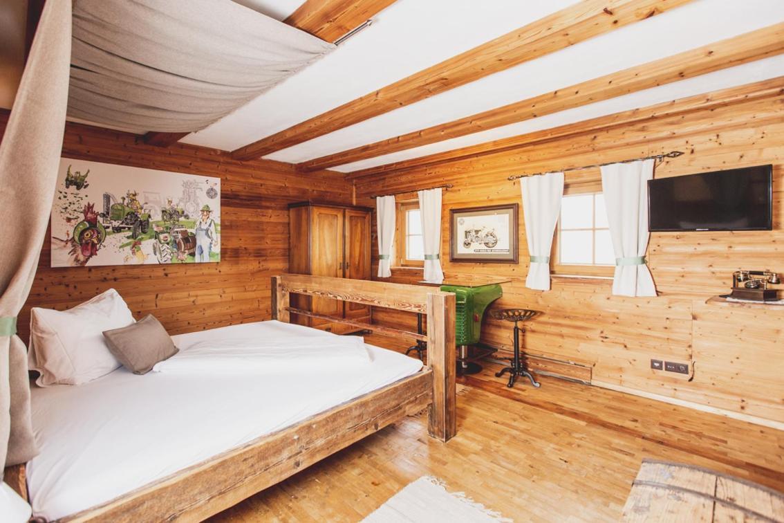 Roanwirt Otel Sankt Lorenzen im Murztal Dış mekan fotoğraf