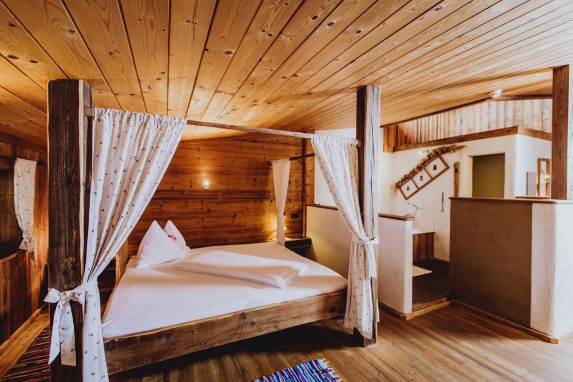 Roanwirt Otel Sankt Lorenzen im Murztal Dış mekan fotoğraf